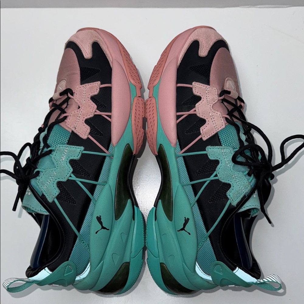 Puma
Men's LQDCELL Omega
Manga Cult Training
Sneakers - Picture 6 of 9